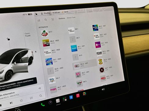 Used 2021 Tesla Model Y Long Range AWD/4WD image 19