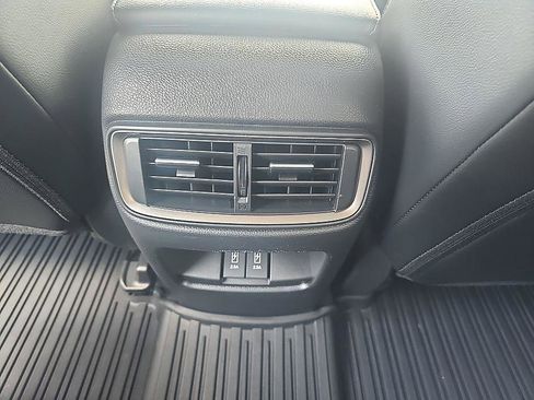 Used 2018 Honda CR-V Touring image 30