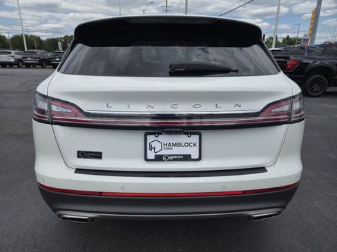 Used 2022 Lincoln Nautilus Reserve AWD/4WD image 6