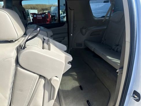 Used 2018 GMC Yukon XL Denali w/ Open Road Package image 35