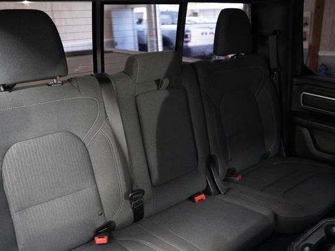 Used 2019 RAM 1500 Big Horn AWD/4WD image 29