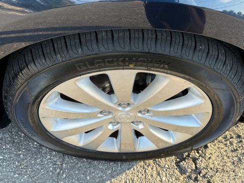Used 2015 Buick Verano FWD image 43