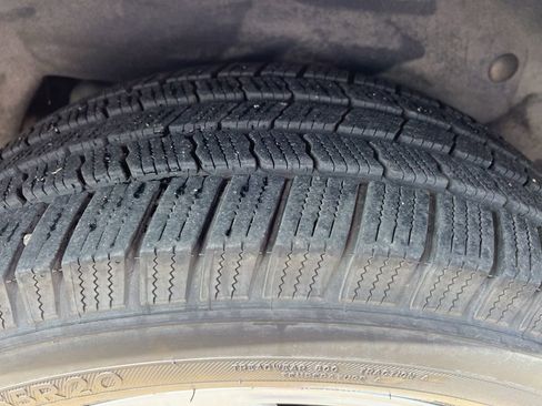 Used 2019 Ford Expedition XLT w/ Equipment Group 202A RWD image 11