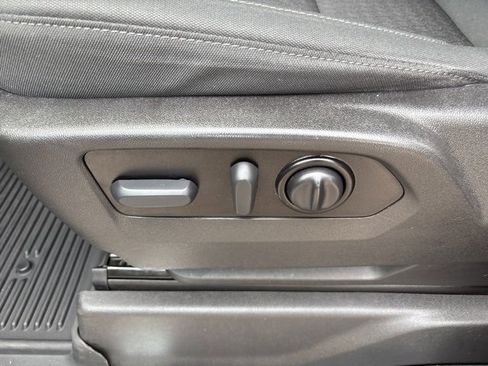 Used 2022 Chevrolet Silverado 1500 RST w/ Z71 Off-Road Package image 12