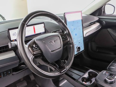 Used 2022 Ford Mustang Mach-E Select image 22