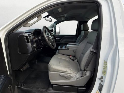 Used 2018 GMC Sierra 2500 2WD Regular Cab w/ Sierra Convenience Package image 12