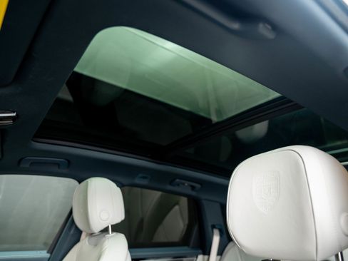 Certified 2023 Porsche Cayenne S Platinum AWD/4WD image 45