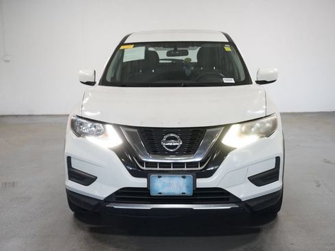 Used 2017 Nissan Rogue S AWD/4WD image 2
