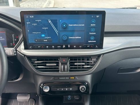 Used 2023 Ford Escape SE w/ Class II Trailer Tow Package image 13