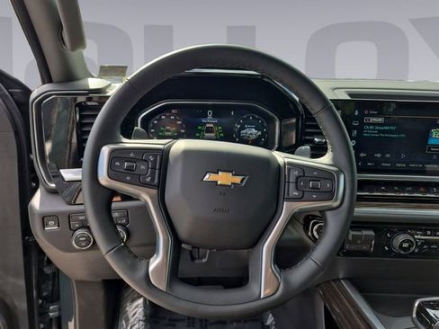 Used 2026 Chevrolet Silverado 1500 LT w/ Protection Package AWD/4WD image 13