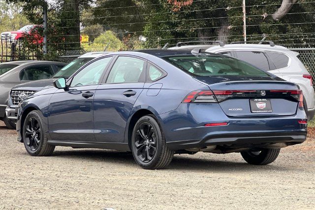 Used 2025 Honda Accord SE image 8
