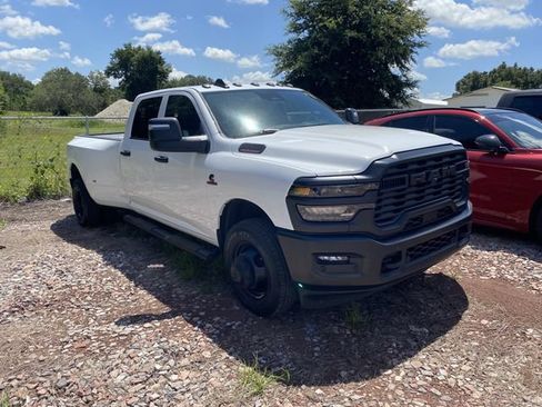 Used 2026 RAM 3500 Tradesman RWD image 3