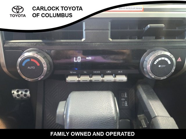 Used 2025 Toyota Tacoma TRD Sport AWD/4WD image 27