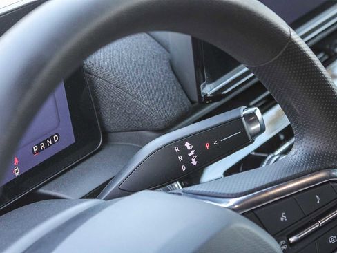 New 2025 Honda Prologue EX image 19