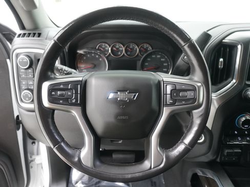 Used 2020 Chevrolet Silverado 1500 RST AWD/4WD image 17