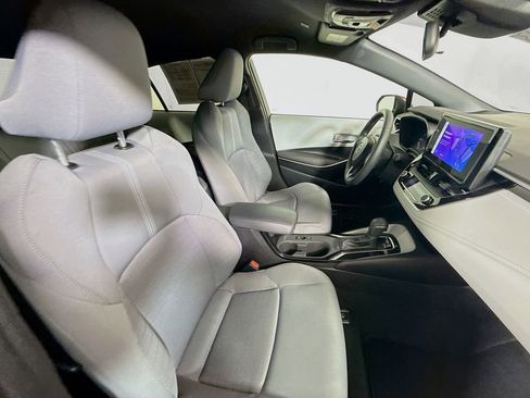 Used 2025 Toyota Corolla SE image 25
