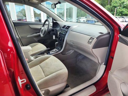 Used 2010 Toyota Corolla LE FWD image 16