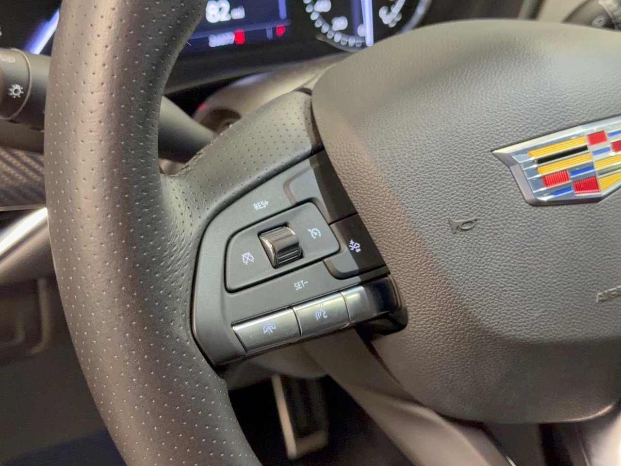 Used 2023 Cadillac XT4 Sport FWD image 18