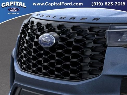 New 2026 Ford Explorer ST-Line w/ ST-Line Street Pack AWD/4WD image 17
