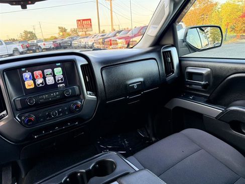 Used 2018 Chevrolet Silverado 1500 LT w/ All Star Edition AWD/4WD image 20