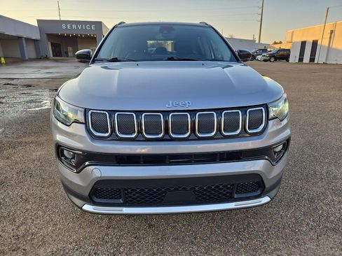 Used 2022 Jeep Compass Limited image 16