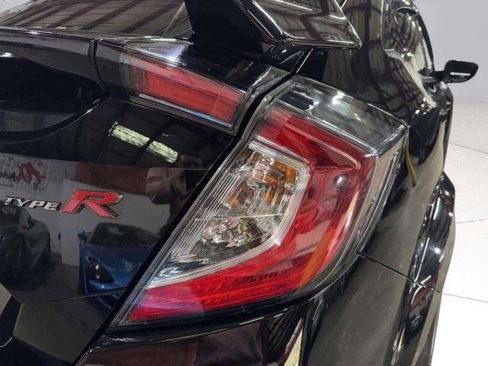 Used 2017 Honda Civic Type R image 14