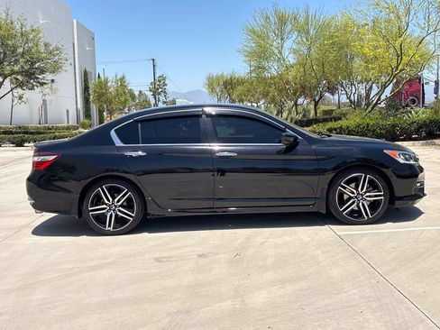 Used 2017 Honda Accord Sport image 2