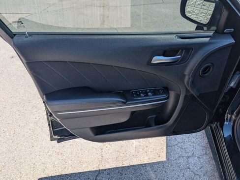Used 2023 Dodge Charger SXT RWD image 11