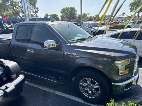 Used 2017 Ford F150 XLT w/ Equipment Group 301A Mid RWD image 3