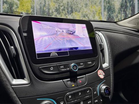 Used 2023 Chevrolet Malibu LT image 22