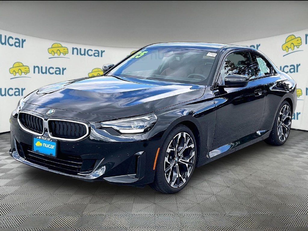 Used 2025 BMW 230i Coupe w/ M Sport Package RWD image 3