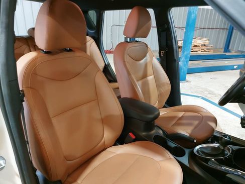 Used 2015 Kia Soul ! w/ Umber Package 1 FWD image 10