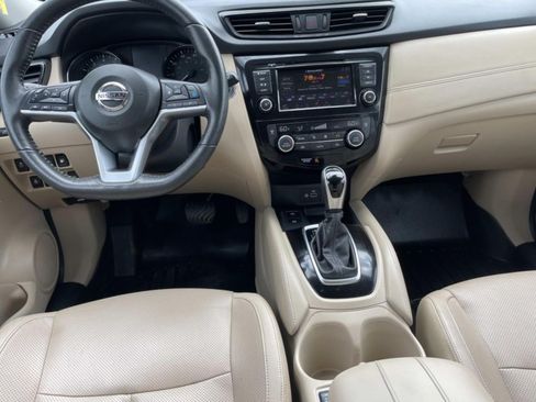 Used 2020 Nissan Rogue SL w/ Premium Package FWD image 11