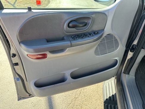 Used 2003 Ford F150 Lariat image 15