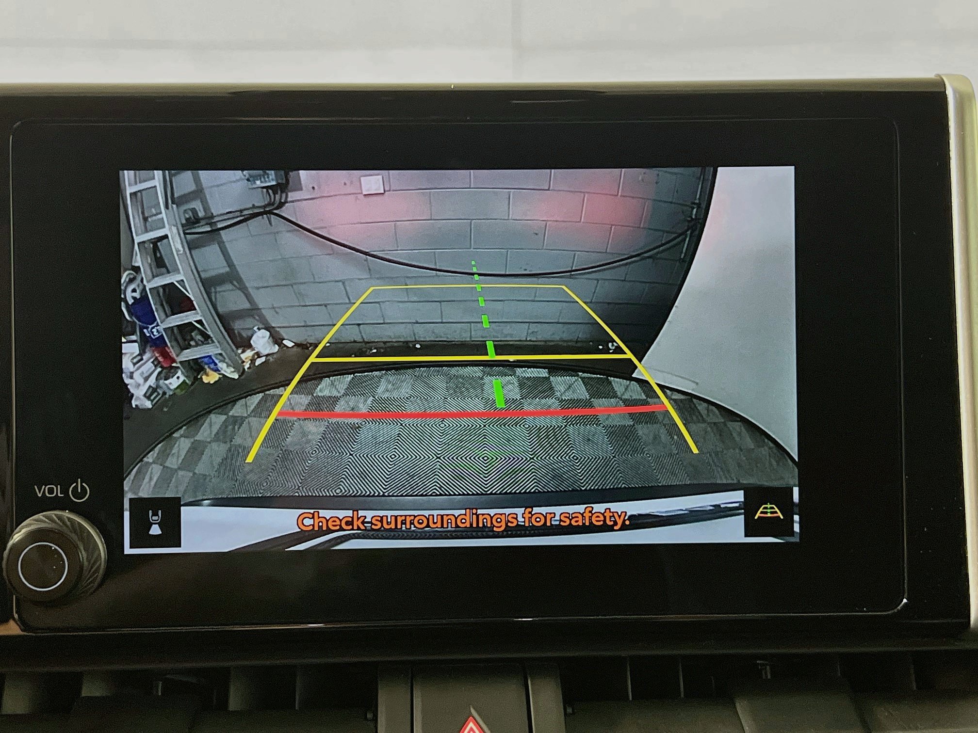 Used 2025 Toyota RAV4 XLE FWD image 28