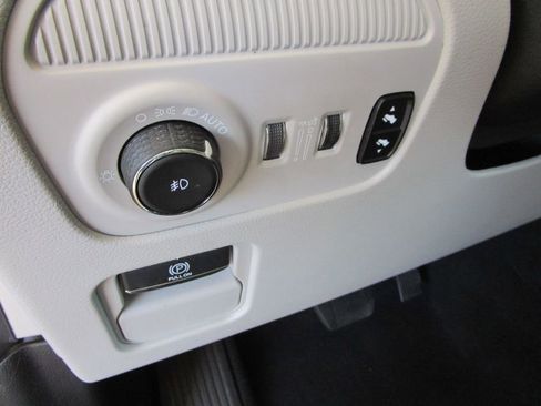 Used 2024 Jeep Wagoneer Series II AWD/4WD image 27