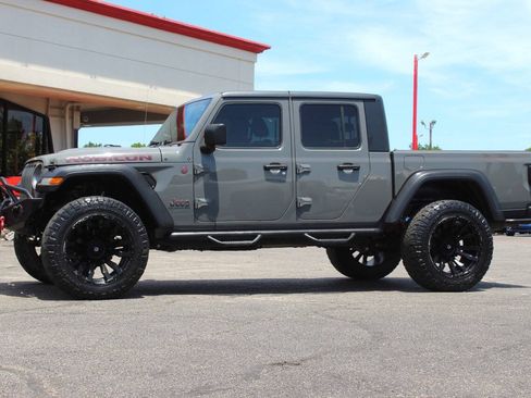 Used 2020 Jeep Gladiator Rubicon w/ LED Lighting Group AWD/4WD image 6