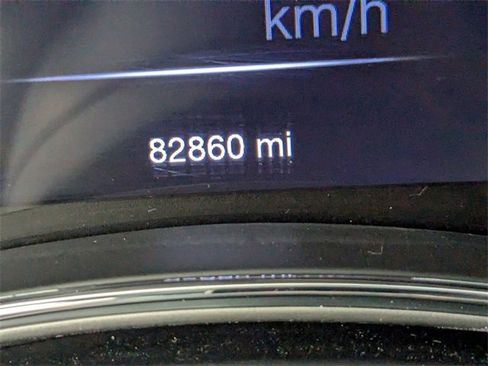 Used 2018 Jeep Grand Cherokee Altitude image 19