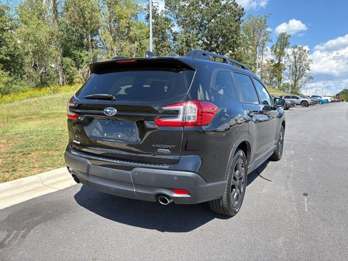Used 2024 Subaru Ascent Onyx Edition AWD/4WD image 9