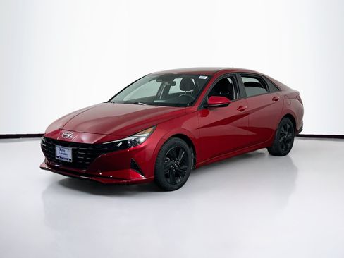Used 2023 Hyundai Elantra SEL FWD image 1