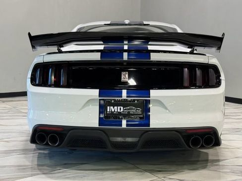 Used 2016 Ford Mustang Shelby GT350 w/ Technology Package RWD image 9