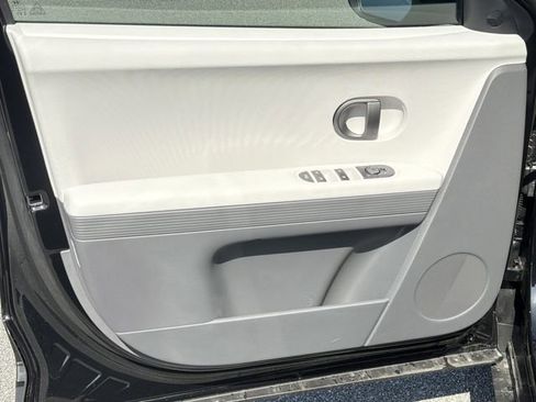New 2026 Hyundai Ioniq 5 SEL image 10