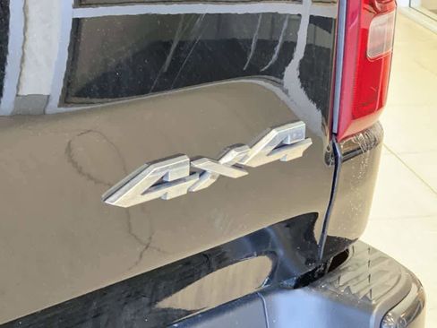 Used 2020 RAM 1500 Limited w/ Body-Colour Bumper Group image 12