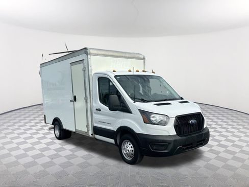 Used 2023 Ford Transit 350 DRW RWD image 3