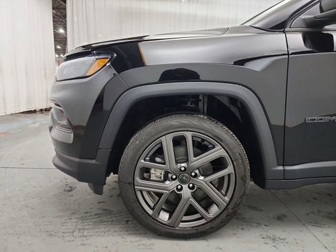 New 2026 Jeep Compass Limited image 19