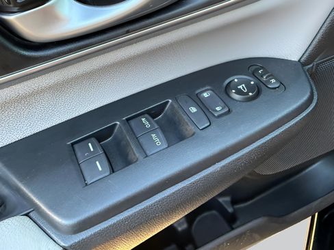 Used 2020 Honda CR-V EX image 30