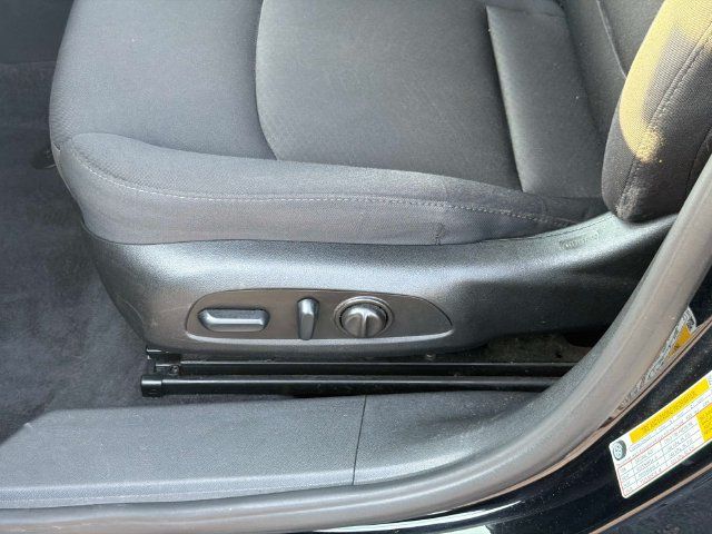 Used 2022 Chevrolet Malibu LT FWD image 20