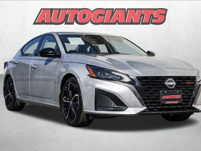 Used 2023 Nissan Altima 2.5 SR w/ SR Premium Package