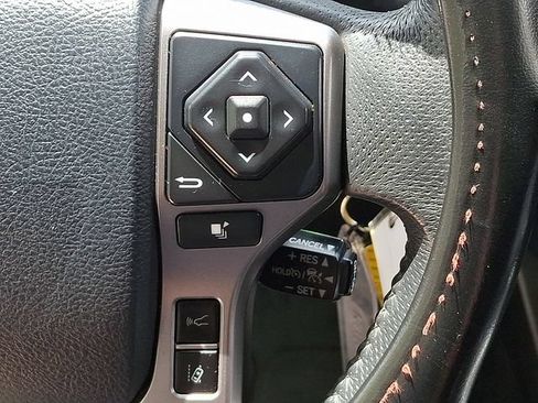 Used 2019 Toyota Tacoma SR5 RWD image 21