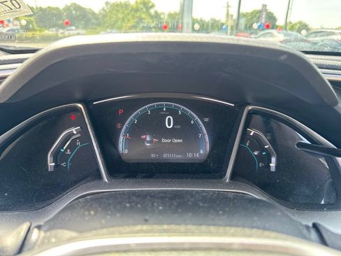 Used 2018 Honda Civic EX image 26
